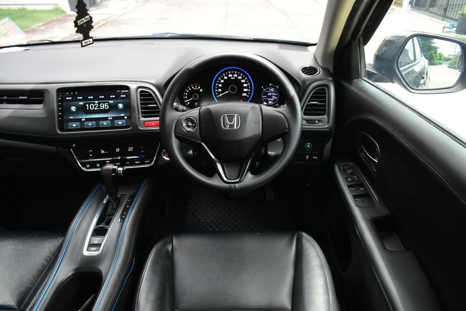 Honda HRV 1.8 S auto 8