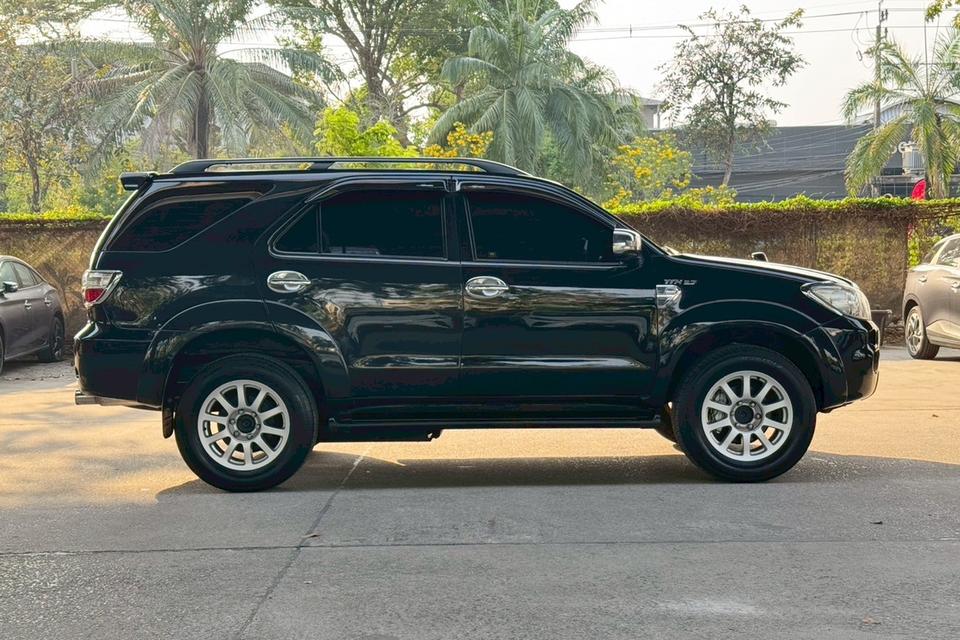 Toyota FORTUNER 2.7 V 2WD AT ปี 2009 รูปที่ 4