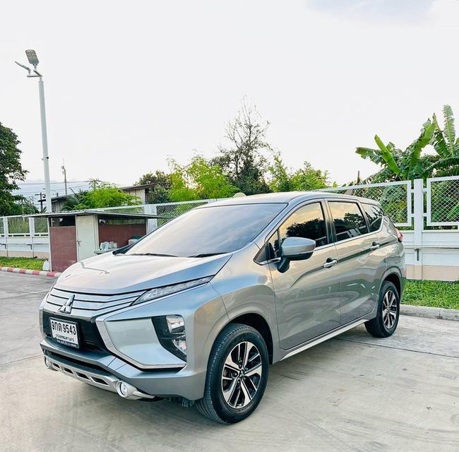 #MITSUBISHI #XPANDER 1.5 GT ปี 2018สีเทา | ไมล์ 151,025 กม. | มือเดียวป้ายแดง✨ รถสวย เจ้าของดูแลดี พร้อมใช้งาน✨ MPV 7 ที่นั่ง ห้องโดยสารกว้าง รูปที่ 3