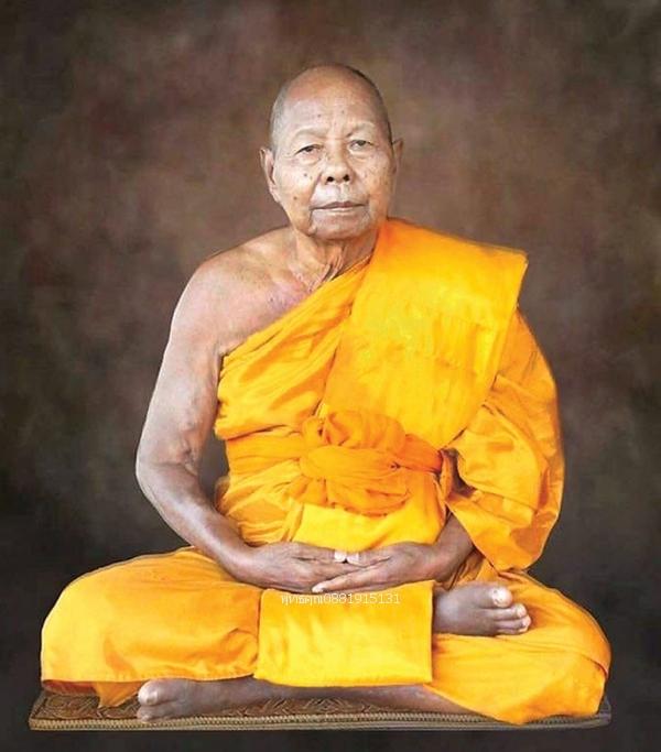 เทพเจ้าโชคลาภ หลวงพ่อผัน วัดทรายขาว จ.สงขลา