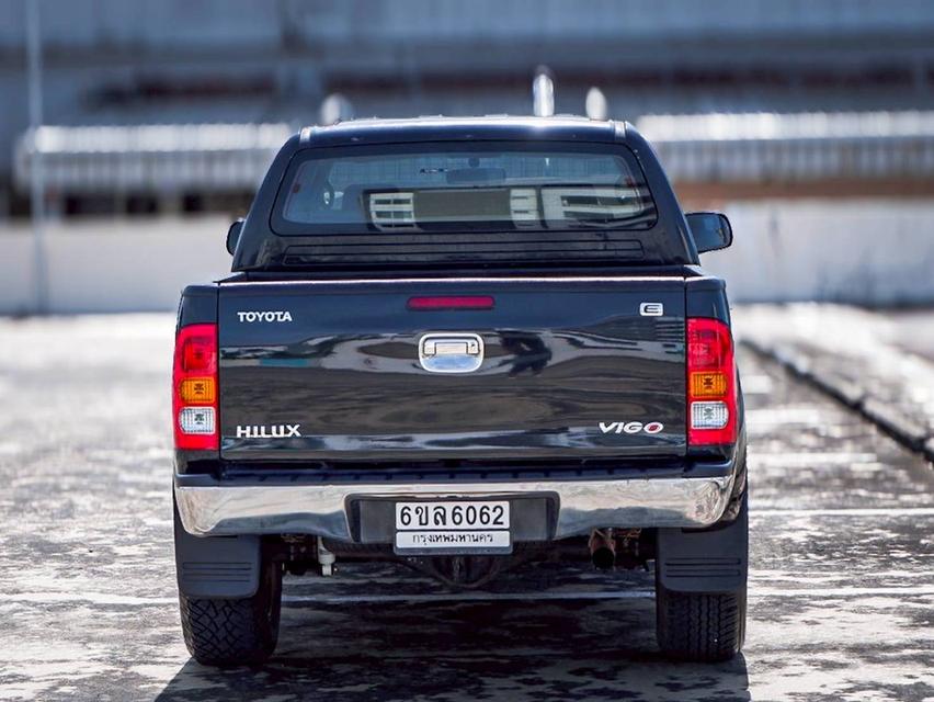 รหัสรถ QT6062 TOYOTA HILUX VIGO 2.5 E VN Turbo PRERUNNER DOUBLE CAB เกียร์ ธรรมดา สีดำ ปี2010  10