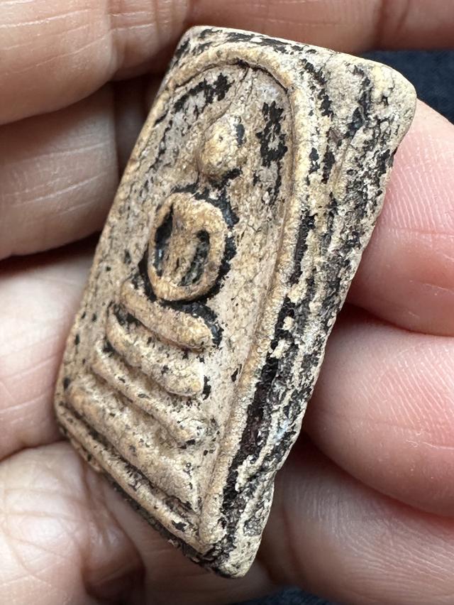 พระสมเด็จพิมพ์ทรงเจดีย์