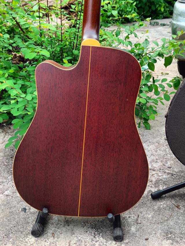 Takamine En10c กีตาร์โปร่งไฟฟ้า รูปที่ 20