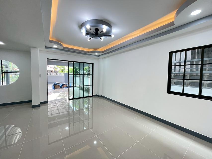 หมู่บ้านพรธิสาร6 6