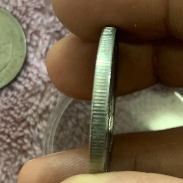 เหรียญกษาปณ์ที่ระลึกเนื่องในมหามงคลสมัยพระราชพิธีกาญจนาภิเษก (ฉลองสิริราชสมบัติครบ 50 ปี) รูปย่อยที่ 4