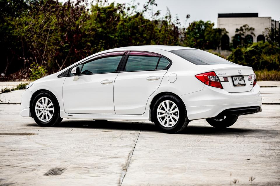 #Honda #Civic Fb 1.8S สีขาว ปี 2012 มือเดียวป้ายแดง 8