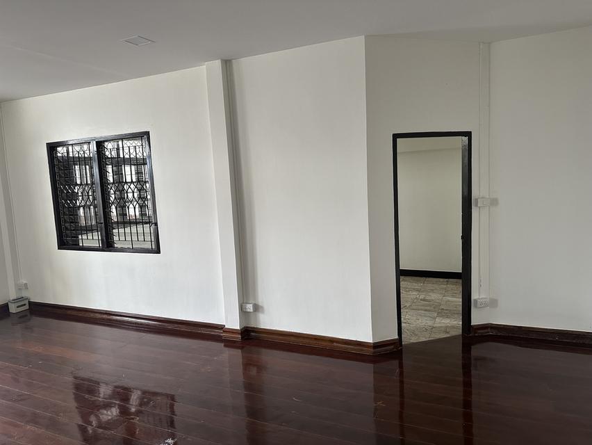 🏡 ขายบ้านเดี่ยวชั้นเดียว   54 ตร.ว.  รีโนเวทใหม่ พร้อมเข้าอยู่  ม.เสริมมิตร ซอยนวมินทร์ 68   รีโนเวทใหม่ พร้อมเข้าอยู่ 7