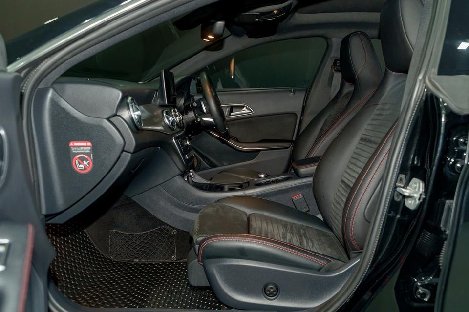 MERCEDES BENZ CLA 250 AMG ( FACELIFT ) รถมือเดียว Service ศูนย์ทุกระยะการใช้งาน Year 2017 15