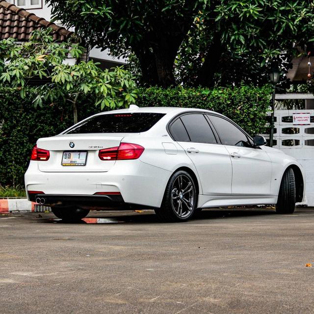 ขาย BMW 330e Msport ปี18 7