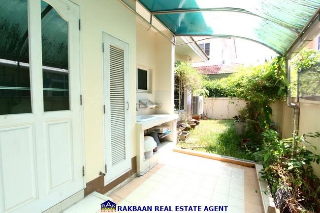 ขายบ้านนันทวัน รามคำแหง94 เนื้อที่ 83.80ตร.ว. 3นอน 3ห้องน้ำ มีห้องเมท บ้านสวย สภาพดี เข้าอยู่ได้เลย 5