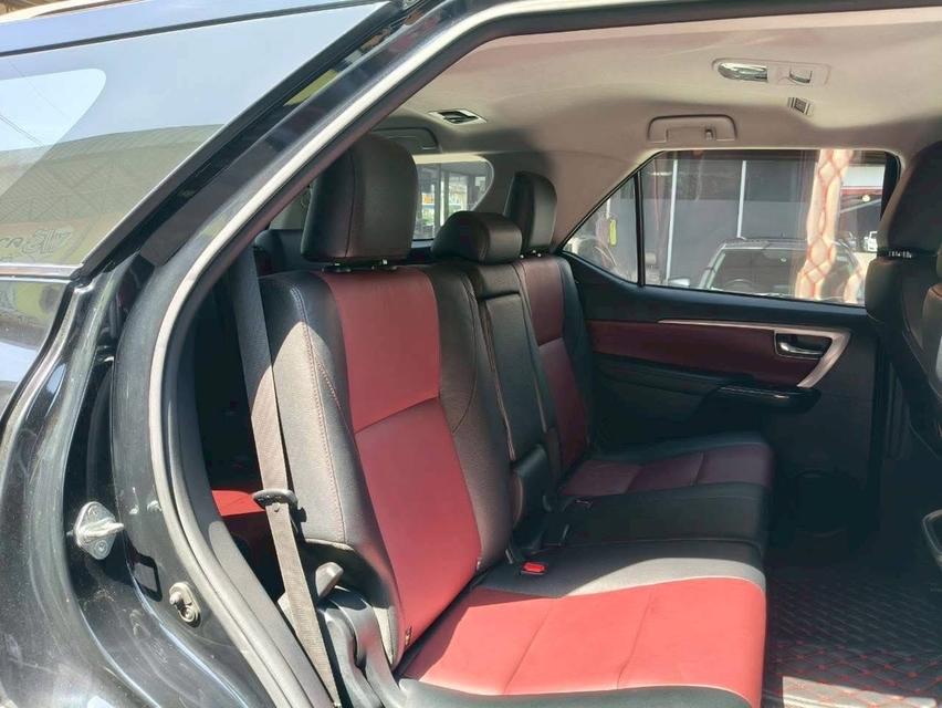 Toyota Fortuner 2.8 TRD SPORTIVO 4WD 2019 รูปที่ 8