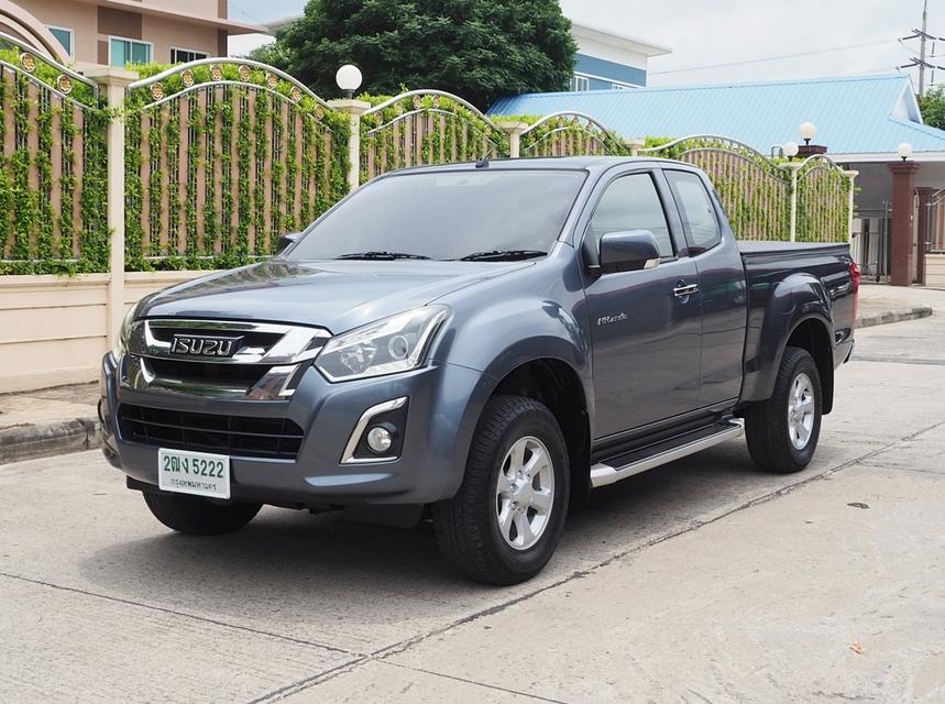 ISUZU D-MAX BLUE POWER SPACECAB HI-LANDER 1.9 DDI Z (MNC) ปี 2017 สภาพนางฟ้า 2