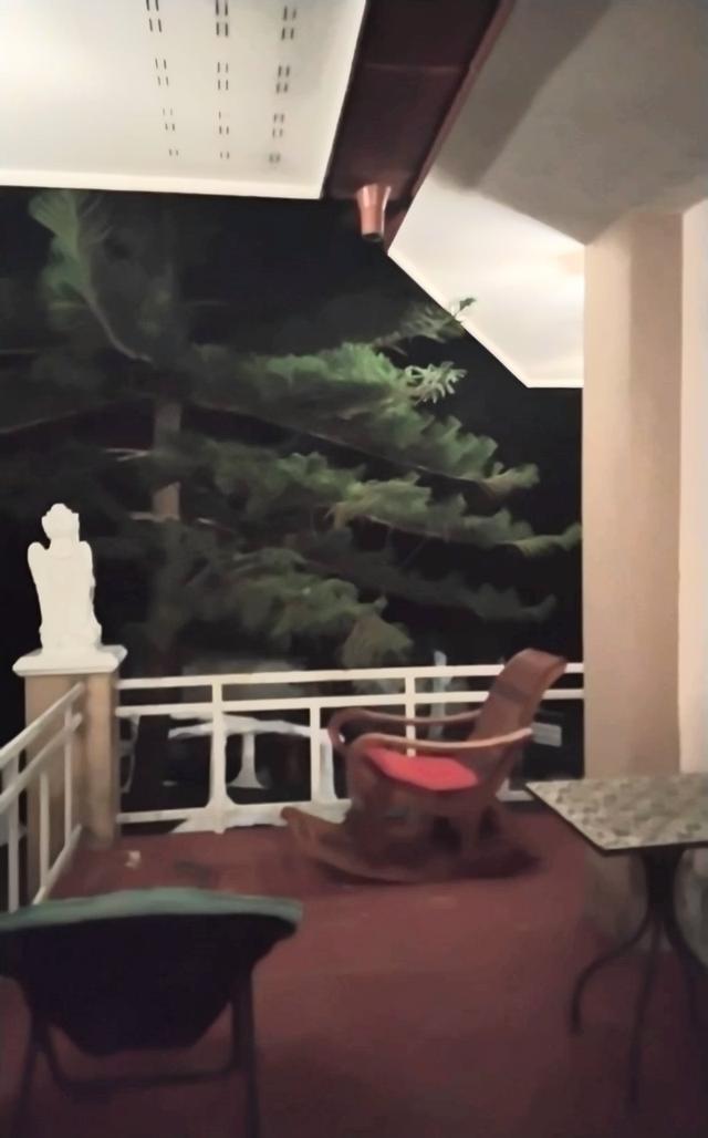 ขายบ้านพร้อมรีสอร์ทบนเนินสวย เนื้อที่2ไร่  ต.นาตาขวัญ อ.เมืองจ.ระยอง 5