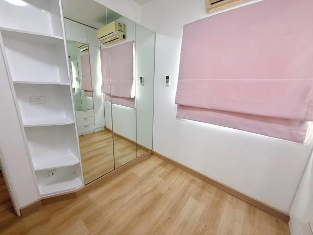 ให้เช่าทาวน์เฮาส์ถนนลาดพร้าว71ซอยสังคมสงเคราะห์10มี4นอน3น้ำแอร์2เครื่อง เฟอร์ 2 ห้องนอนมีตู้เตียง เช่า 18000บาท/เดือน ถ. 7