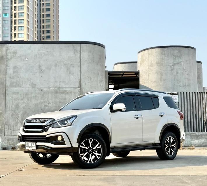 รหัส CH62 ISUZU Mu X รุ่นท๊อป ONYX 1.9 เนวิเกเตอร์ 2020 5