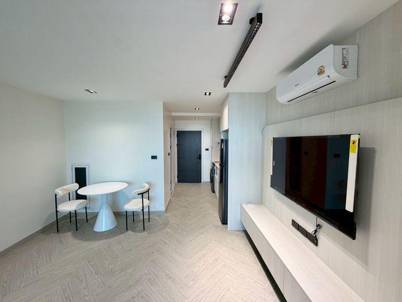 🏙🔑🌟ขายคอนโดเด่นใจกลางเมือง  1 ห้องนอน  1 ห้องน้ำ  1  2.69  ล้านบาท !!ฟรีโอน 3