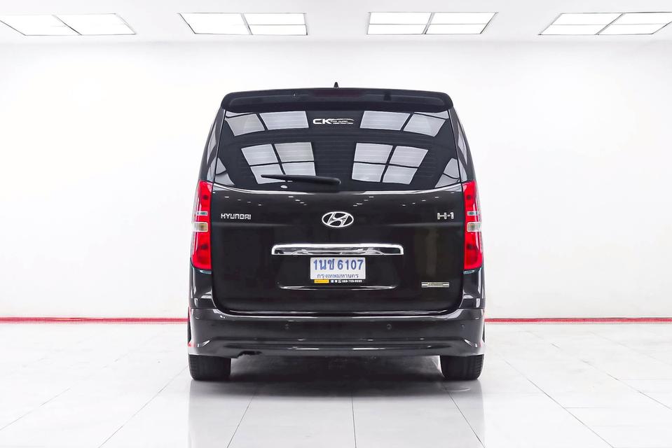 HYUNDAI H1 2.5 DELUXE 2017  4