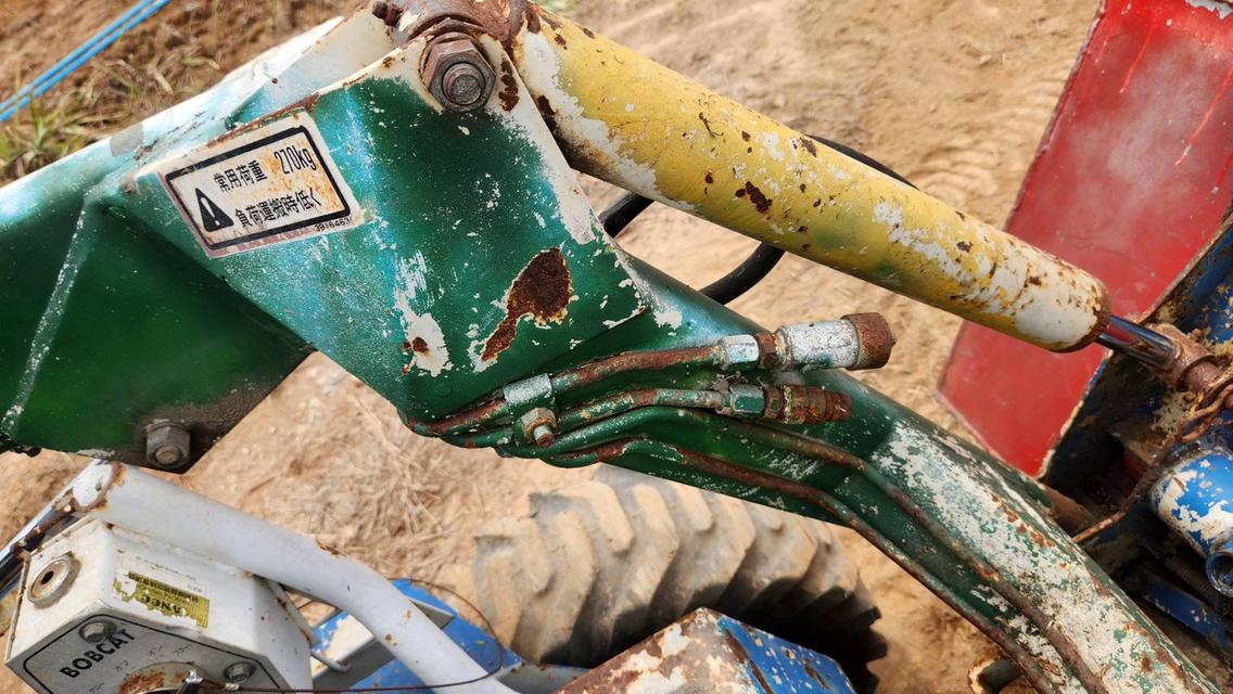 รถตัก ฺBOBCAT ยี่ห้อ TCM บุ้งกี๋สแตนเลส ยกสูง 2.5 เมตร 4WD เก่าญี่ปุ่นแท้ ไม่เคยใช้งานในไทย สภาพเดิมๆจากญี่ปุ่น  6