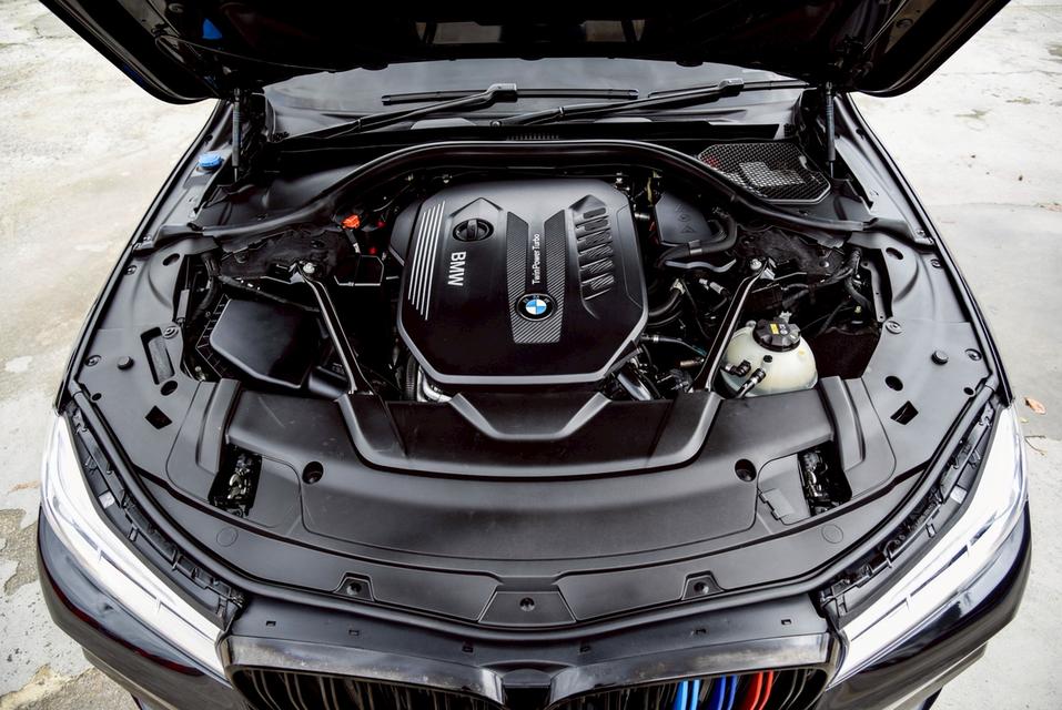 รหัสรถ CBL4242 BMW 730Ld 3.0 M Sport G12 AT 2019 9