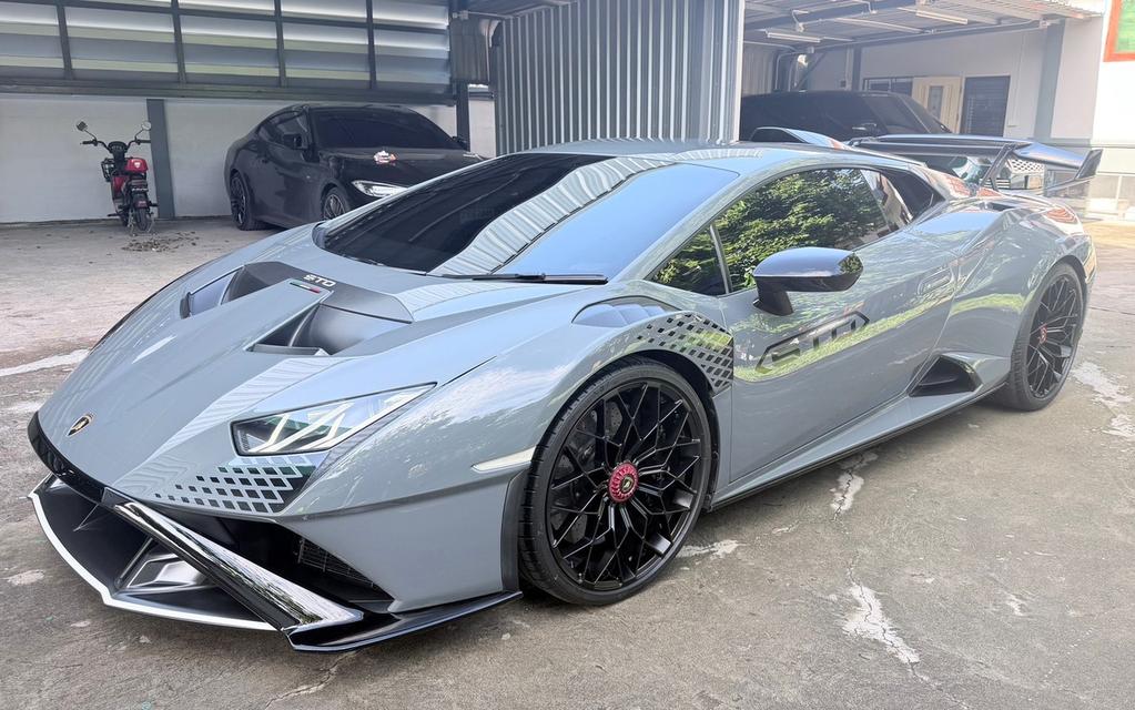 Lamborghini Huracan STO ปี 2022 ใช้งาน 4,000 KM. รถออกศูนย์ Wish Auto