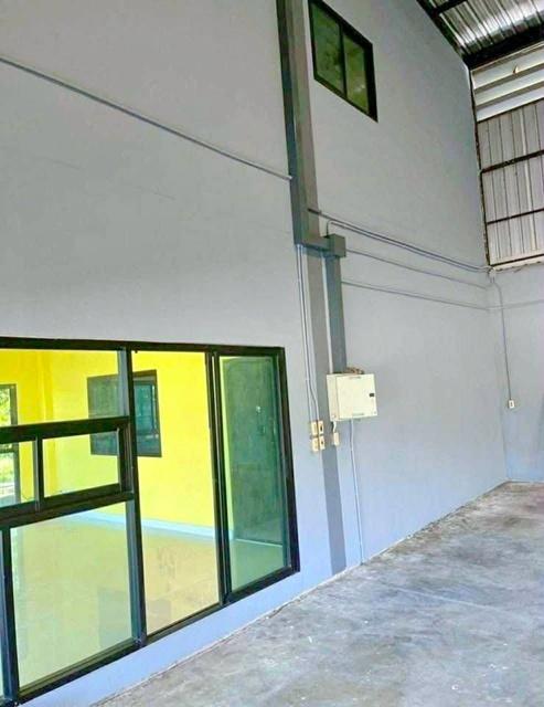 ห้องพักคนงาน 960 ตร.ม. โลตัส นราภิรมย์ 2.0 กม.ให้เช่าโกดัง พร้อมออฟฟิศ 2 ชั้น 240 ตร.วา. 5