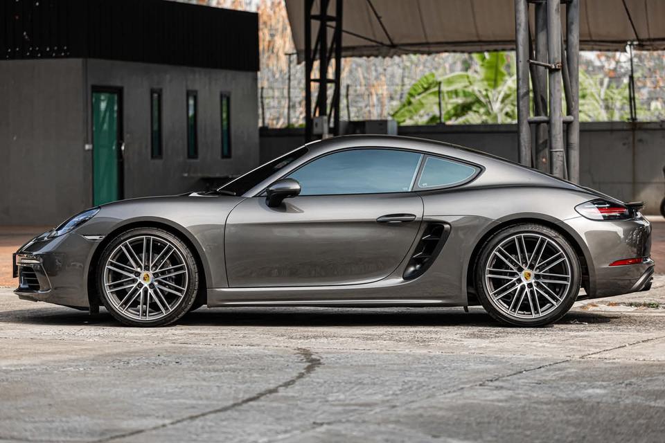 718 2.0 Cayman Coupe 2