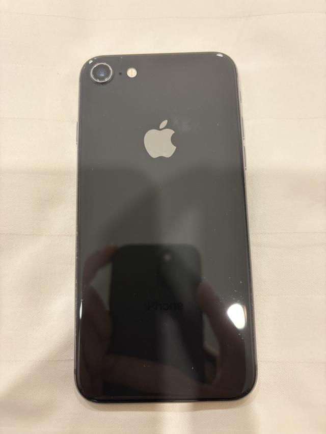 iPhone 8 64 GB