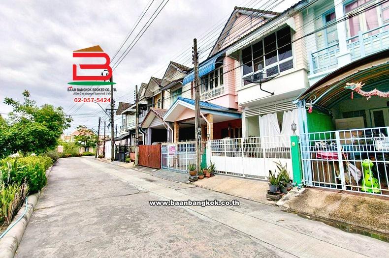 ทาวน์โฮม เนื้อที่ 16.9 ตร.ว. Silk Village Saimai 54 : ซิลค์ วิลเลจ สายไหม 54 ใกล้ปตท.สายไหม 56 ถนนพหลโยธิน แขวงสายไหม เขตสายไหม 3