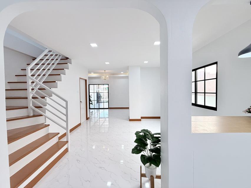 หมู่บ้านอมรทรัพย์ อยู่วิทยา 15