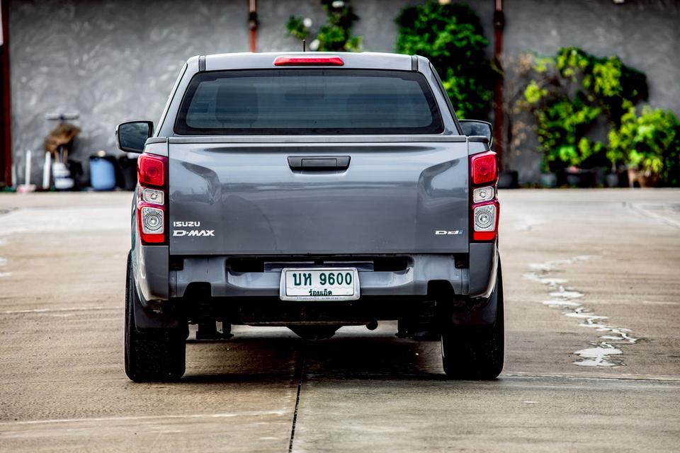 ISUZU D-MAX SPACECAB 3.0Ddi S ปี 2022 สีเทา  7