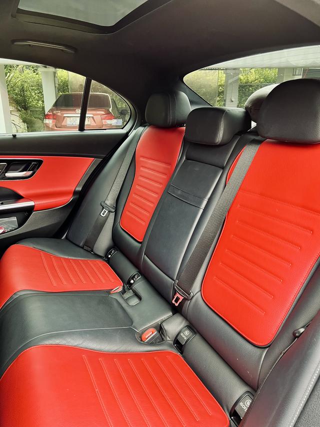 Mercedes Benz c350e amg dynamic  12
