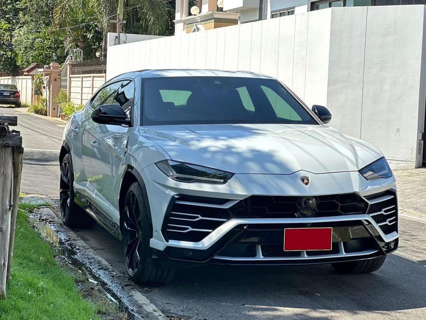 Lamborghini Urus ปี 2020