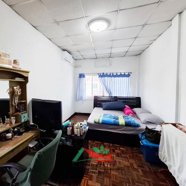 ขายถูก ทาวน์เฮ้าส์31ตรว. หลังริม ม.สวนทองวิลล่า7 ลาดสวาย สภาพดีพร้อมอยู่ ข้างบ้านติดคลอง 10