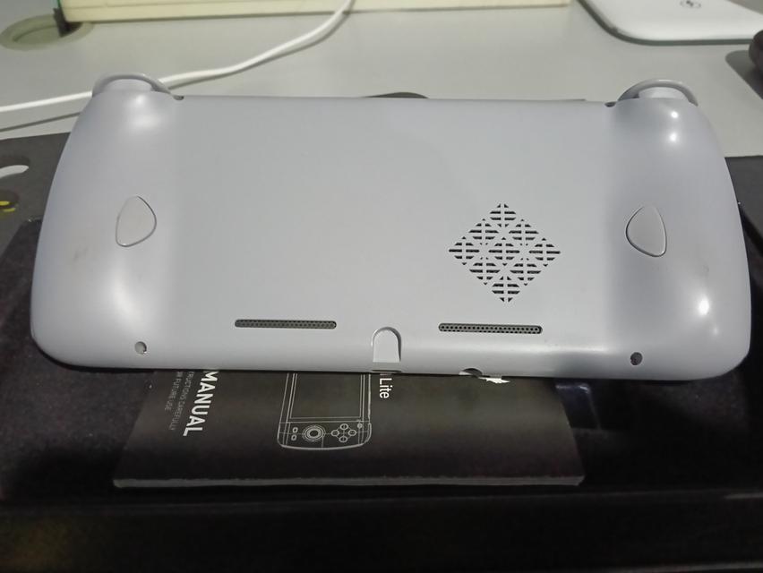 ayn odin lite 4