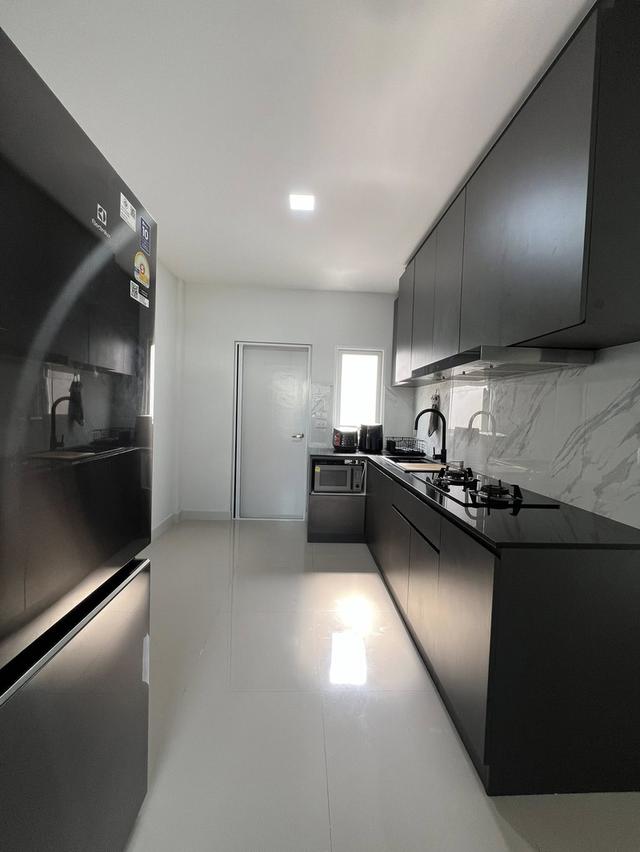 ขายบ้านแฝด Pleno Town สุขุมวิท–เทพารักษ์ อายุเพียง2ปี สภาพใหม่พร้อมอยู่ แต่งครบ 9