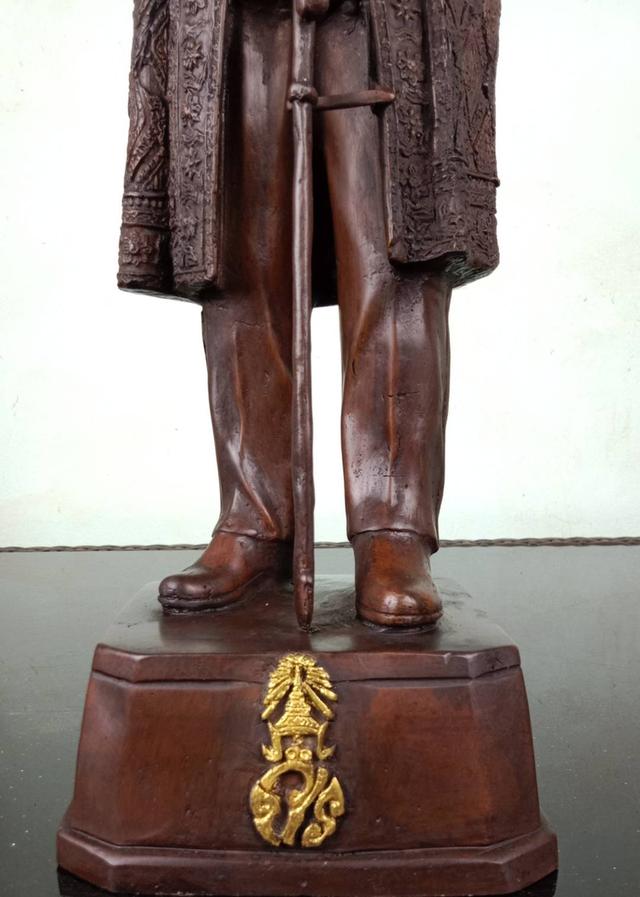 741.พระบรมรูปหล่อในหลวงรัชกาลที่ 10 พระบาทสมเด็จพระวชิรเกล้าเจ้าอยู่หัว รูปที่ 4