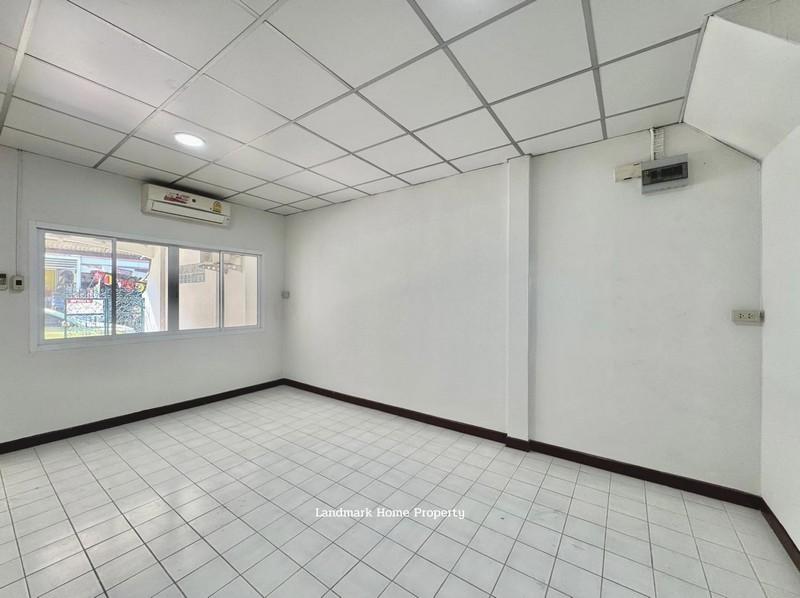 LM25-0179 ขายทาวน์เฮ้าส์ 2 ชั้น นันทนาการเด้น2 ไทรม้า ท่าอิฐ เนื้อที่ 20 ตรว 2 นอน 2 น้ำ ใกล้เซ็นทรัลเวสท์เกต 2