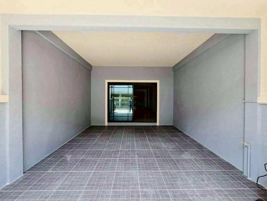 บ้านเลิศอุบล รามอินทรา 65  ถนนรามอินทรา แขวงท่าแร้ง เขตบางเขน กรุงเทพมหานคร 3