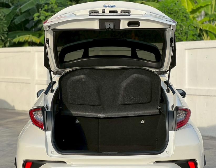 ปี 2018 TOYOTA CHR, 1.8 HV Hi โฉม ปี17-ปัจจุบัน 17