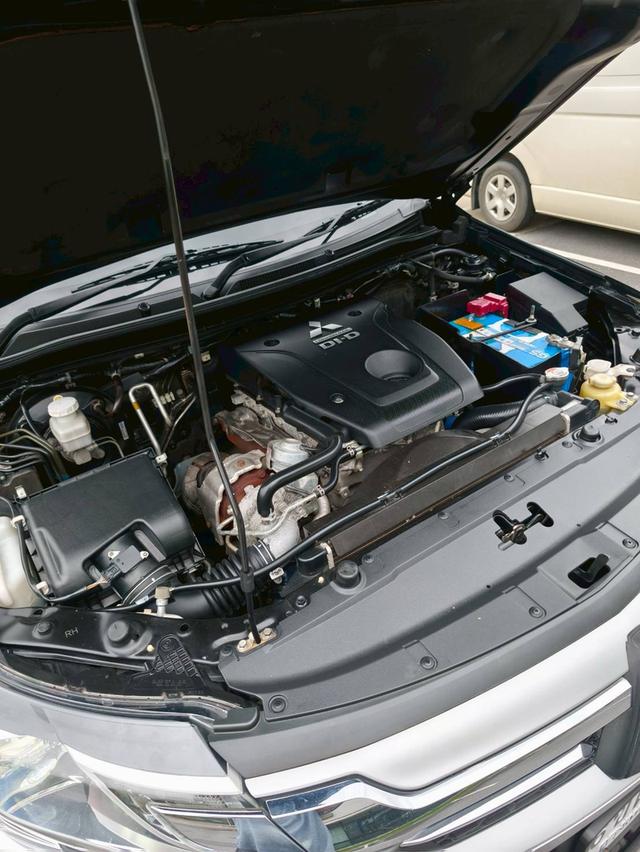 MITSUBISHI PAJERO SPORT 2.5 GT PREMIUM เครื่องยนต์ดีเซล ปี 2018 19