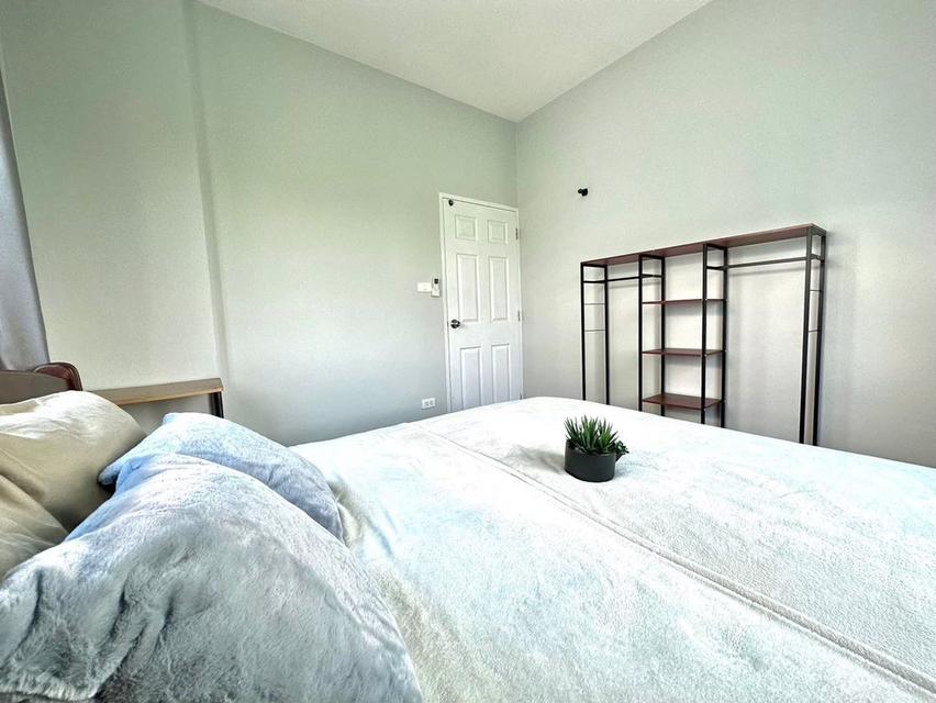 ให้เช่า - บ้านเดี่ยว รีโนเวทใหม่ทั้งหลัง ปากซอยถนนคุ้มเกล้า 39 ใกล้นิคมลาดกระบัง และสนามบินสุวรรณภูมิ 10