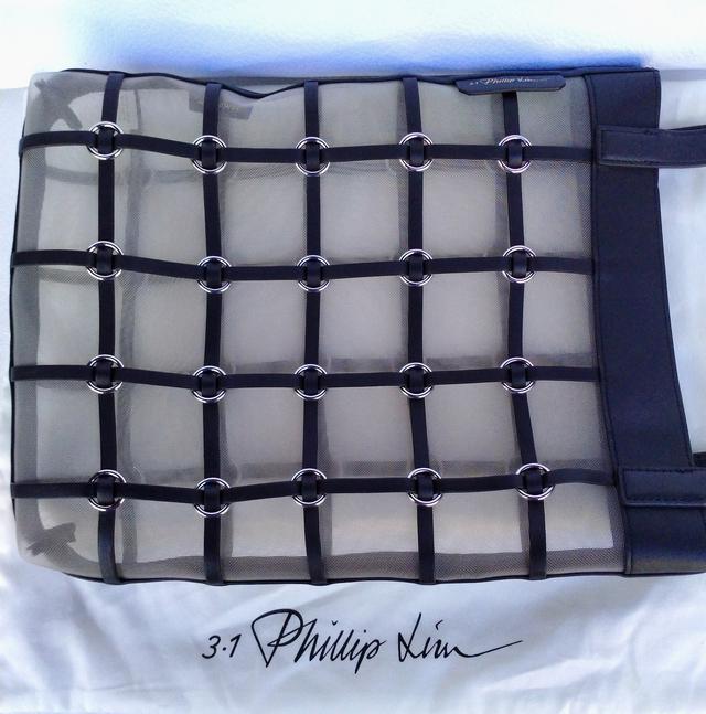 กระเป๋าสะพายสตรี 3.1 Phillip Lim. มือสองของแท้ 3