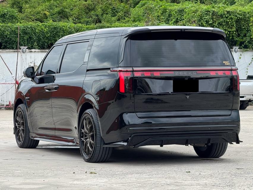 ZEEKR 009 Flagship 6-Seaters AWD ปี 2024 รูปที่ 4