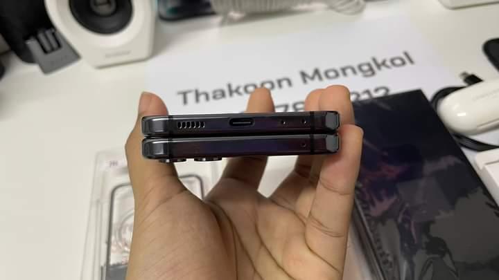 Samsung z Flip5สีดำ 4