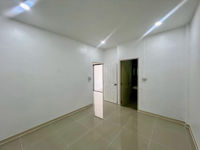 หมู่บ้านร่มเงาไม้... 10