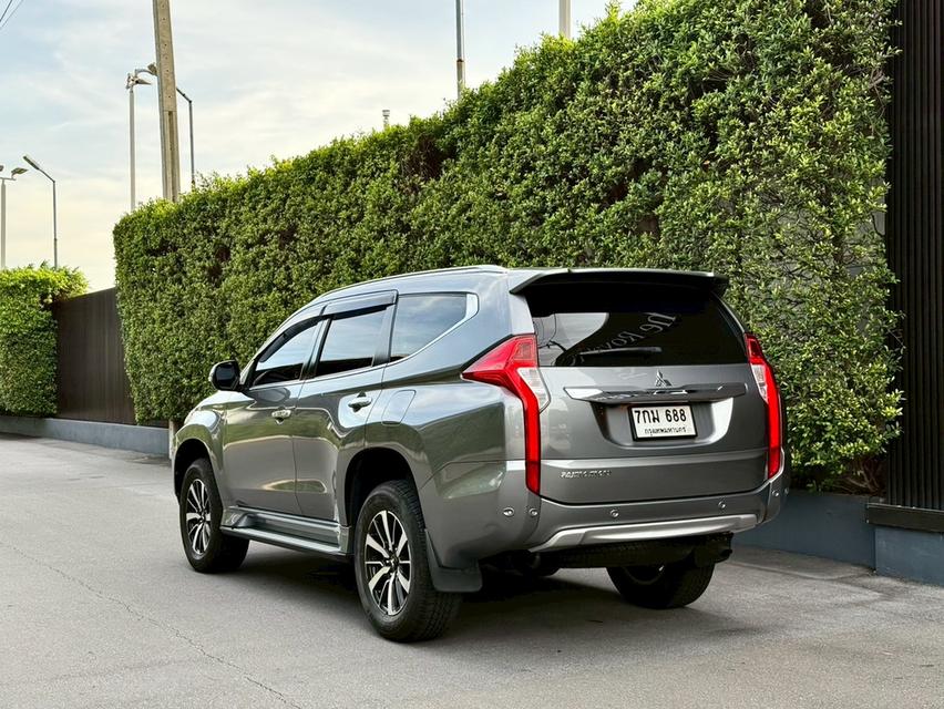 รถมือเดียว ไมล์ 5x,xxx หาได้ที่ไหนต้องคันนี้ Pajero 2.4 GT Premium NAVI 2WD ปี2018 สีเทา ดีเซล