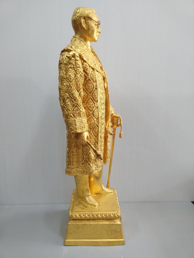 ในหลวงรัชกาลที่๙ฉลองกาญจนาภิเษกปี39สูง21นิ้ว 4