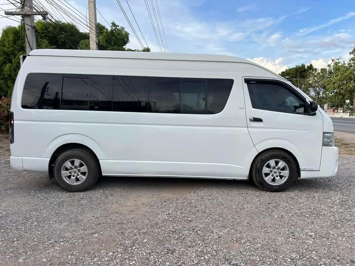 รีบขาย TOYOTA COMMUTER 3