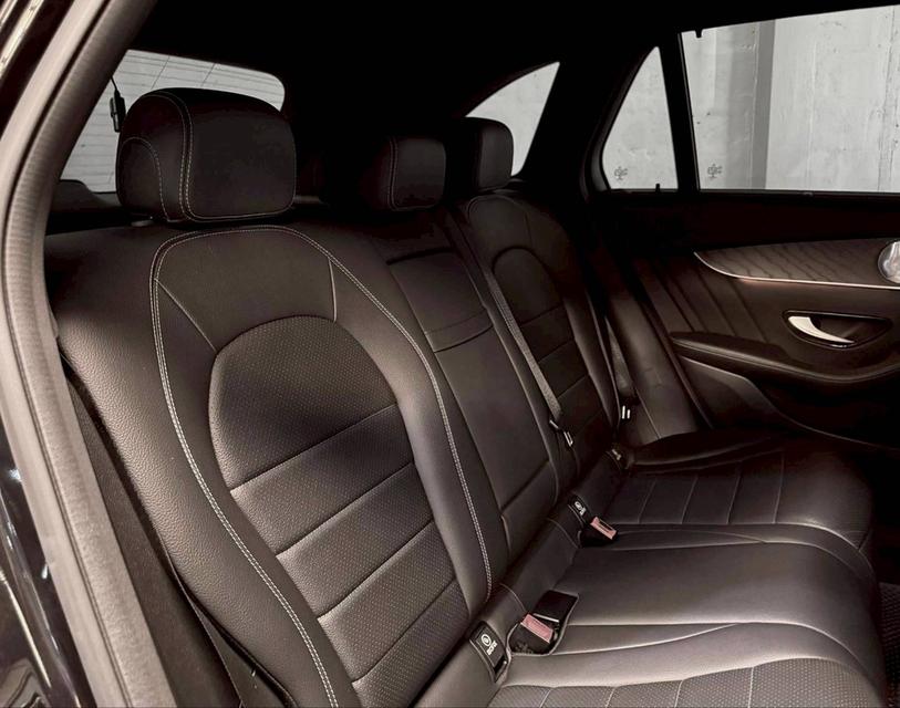 Mercedes-Benz GLC250d 4MATIC AMG Dynamic ปี 2019 รูปที่ 12