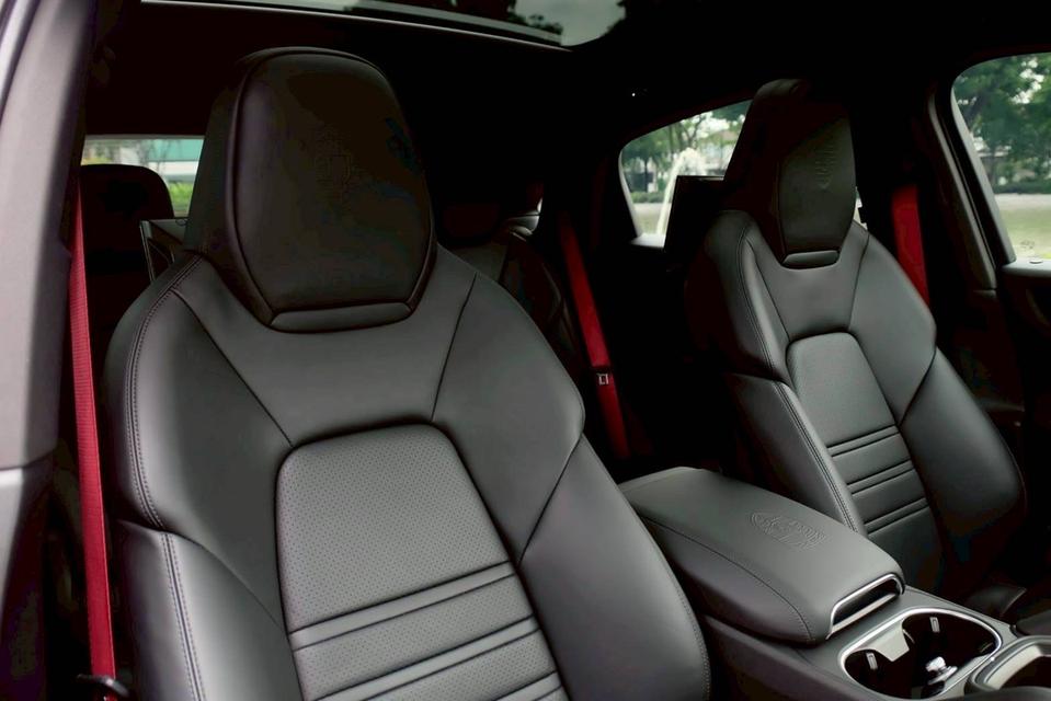 รหัสรถ PR15 Porsche Cayenne E-Hybrid Coupe 2020 12